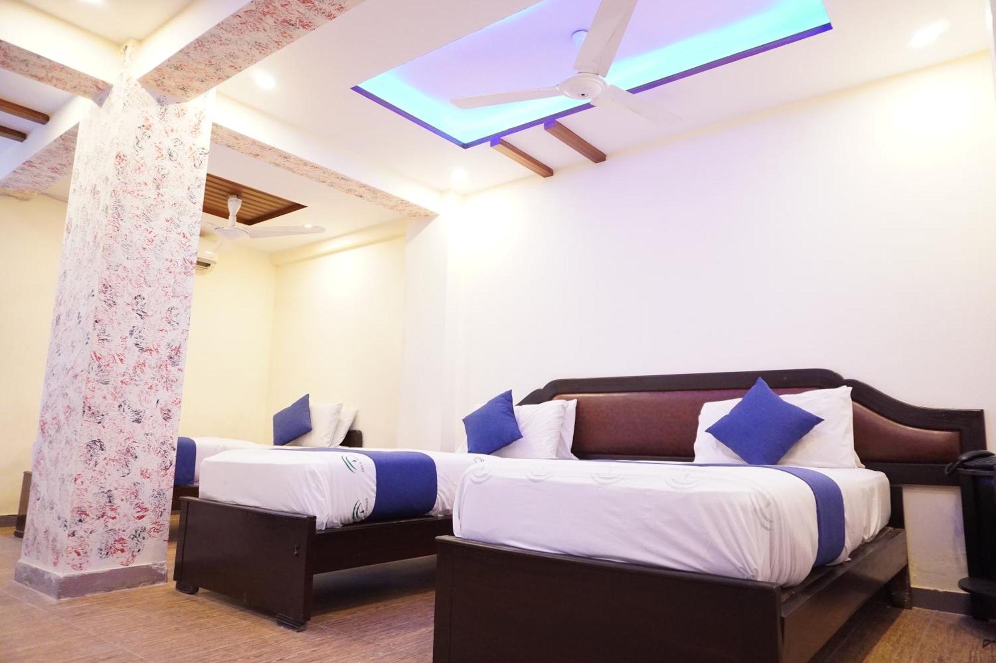 National Hotel Lahaur Zewnętrze zdjęcie