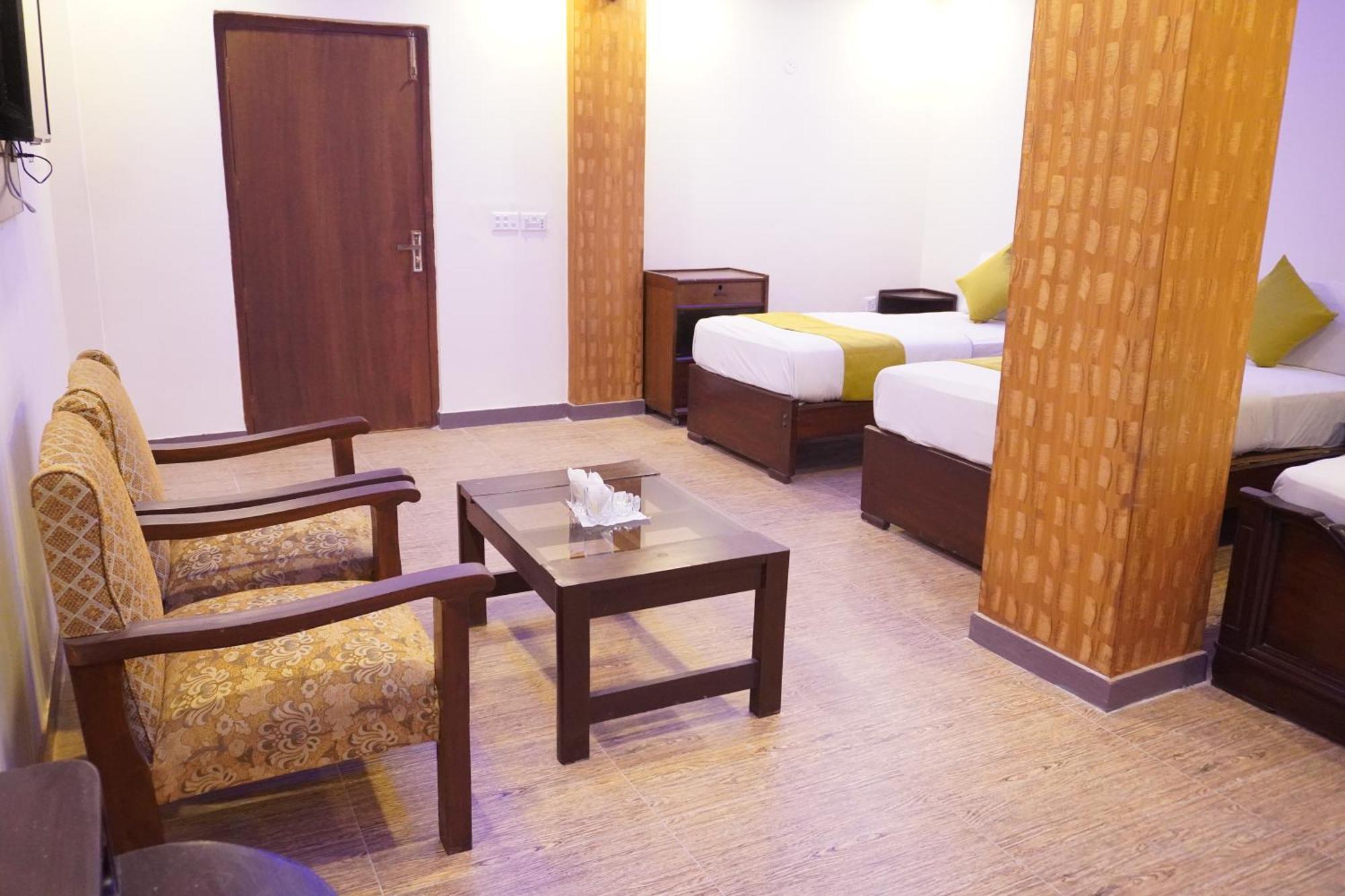 National Hotel Lahaur Zewnętrze zdjęcie