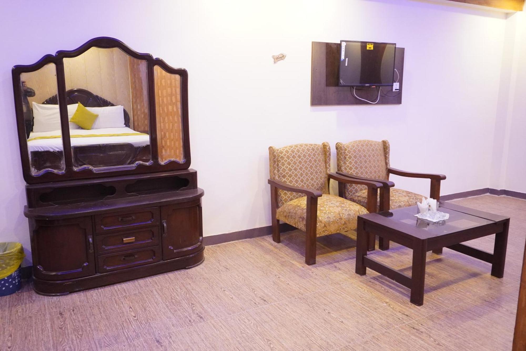 National Hotel Lahaur Zewnętrze zdjęcie