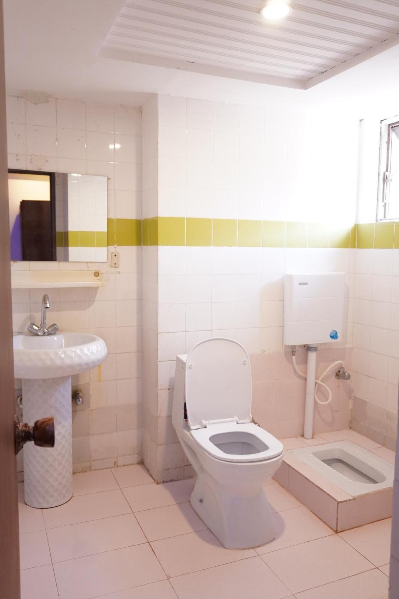 National Hotel Lahaur Zewnętrze zdjęcie