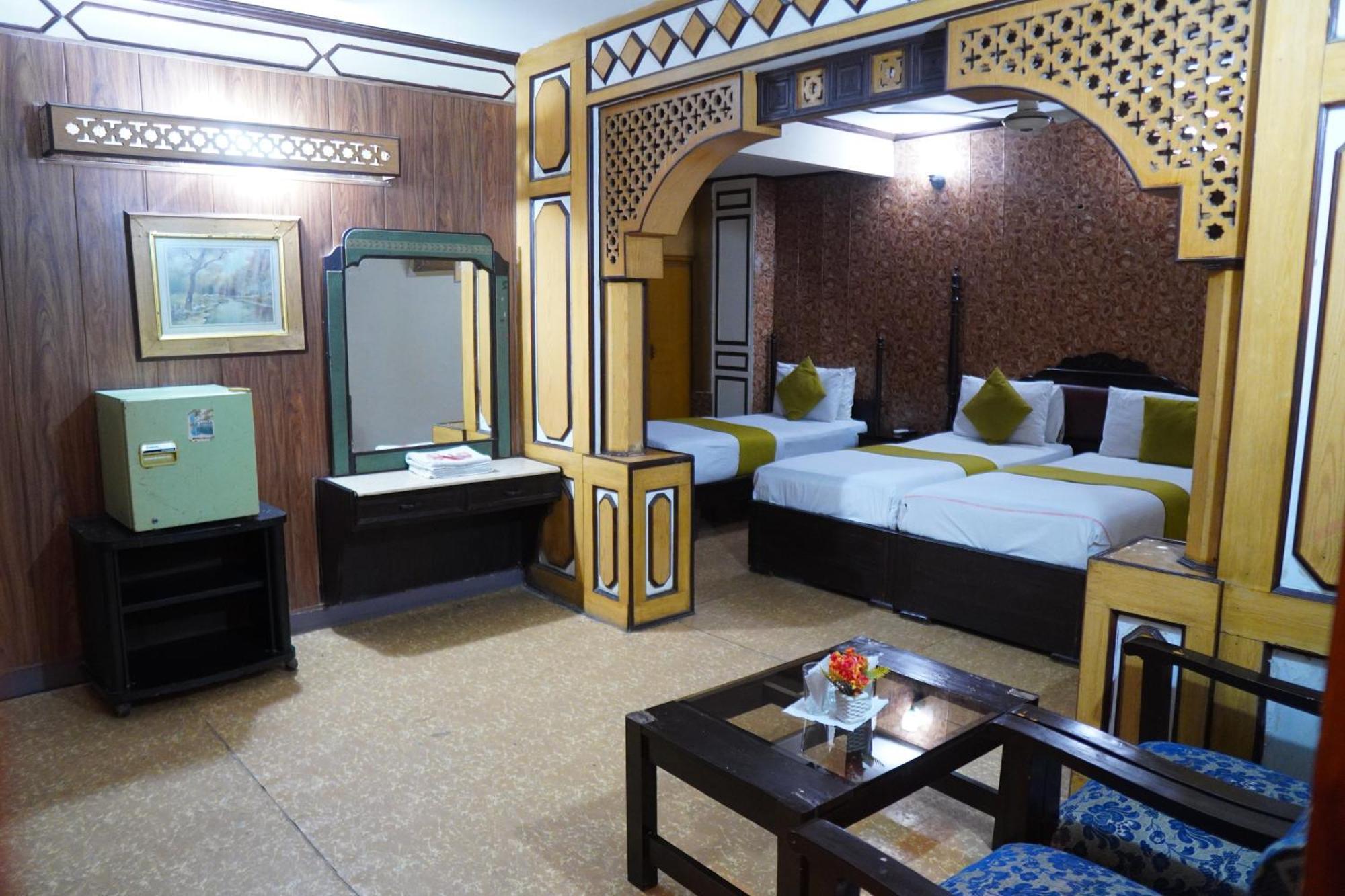 National Hotel Lahaur Zewnętrze zdjęcie