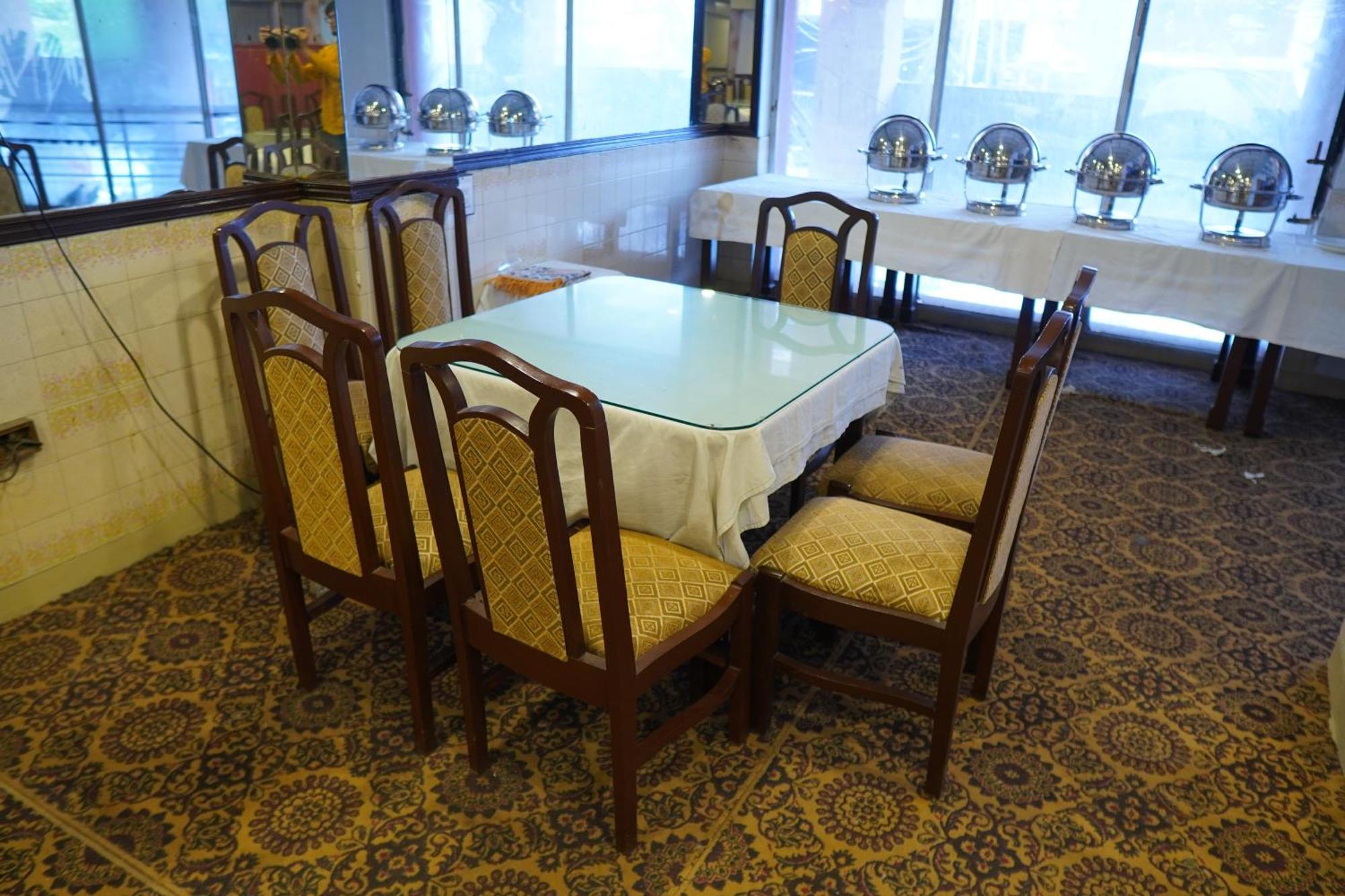 National Hotel Lahaur Zewnętrze zdjęcie